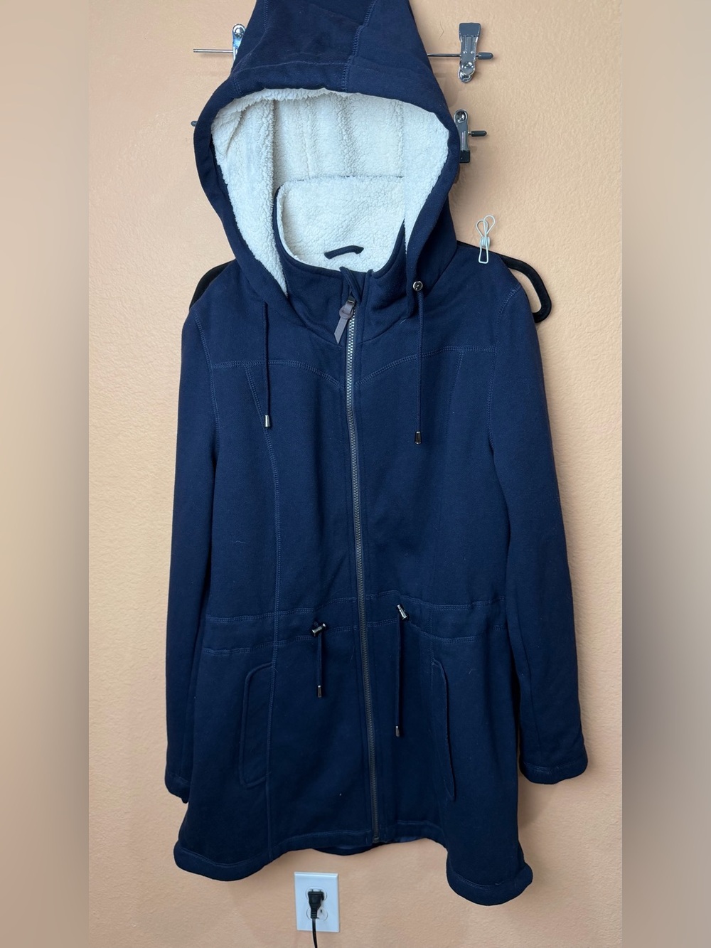 Liz Claiborne Navy Hooded Zip-Up Coat with Cream Sherpa Lining